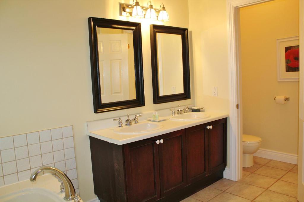 Highlands Four Season Resort Calabogie Ruang foto