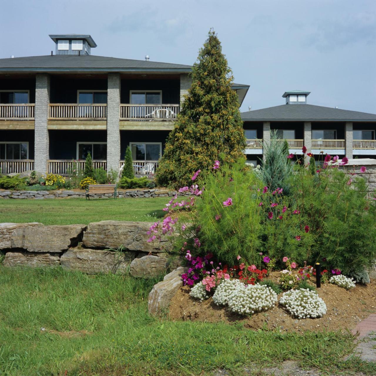 Highlands Four Season Resort Calabogie Bagian luar foto